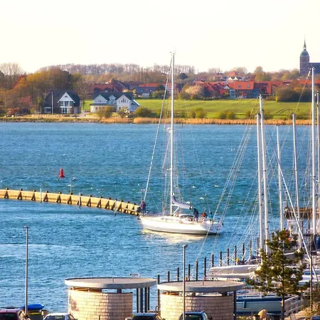 Marina408 - Hafenrundblick & Direkt Am *